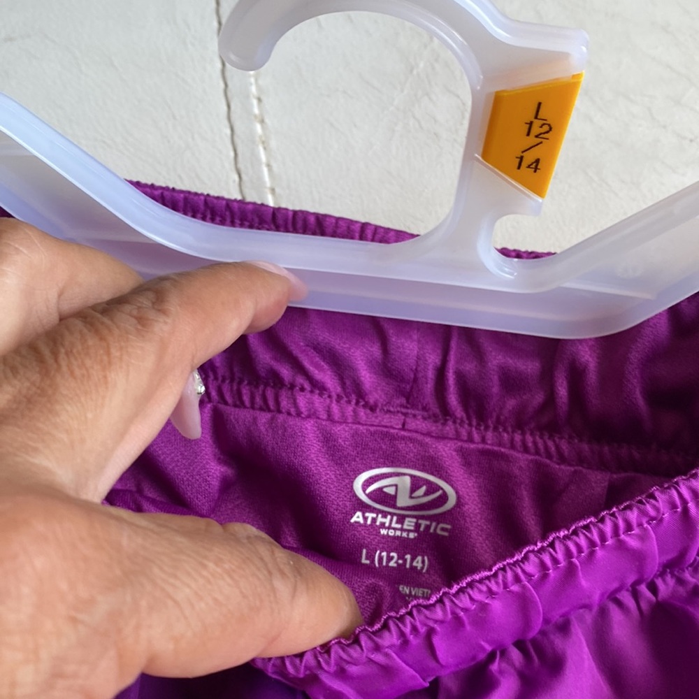 Athletic world size L brand new - Picture 3 of 4